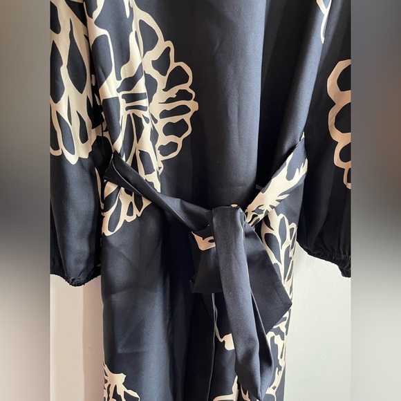 Tibi Orla Bloom Cold-shoulder Silk Midi Dress - Picture 14 of 14